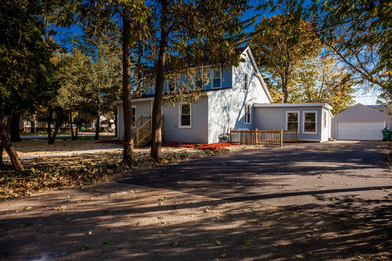 275 6th Street - Photo 1