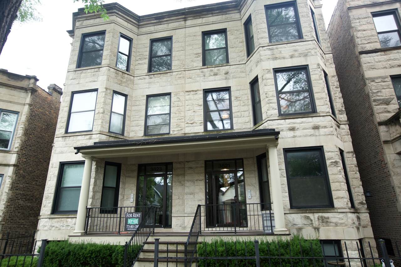 3821 Lakewood Avenue - Photo 1