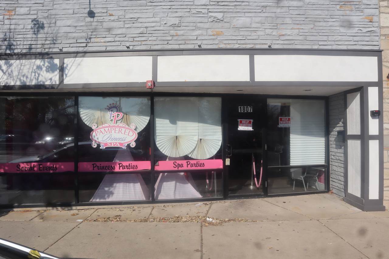 1807 Roosevelt Road - Photo 1
