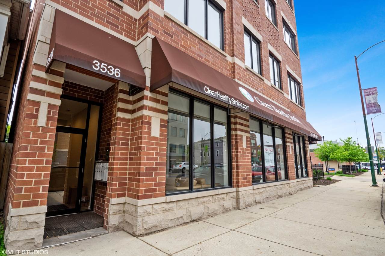 3536 Ashland Avenue - Photo 1