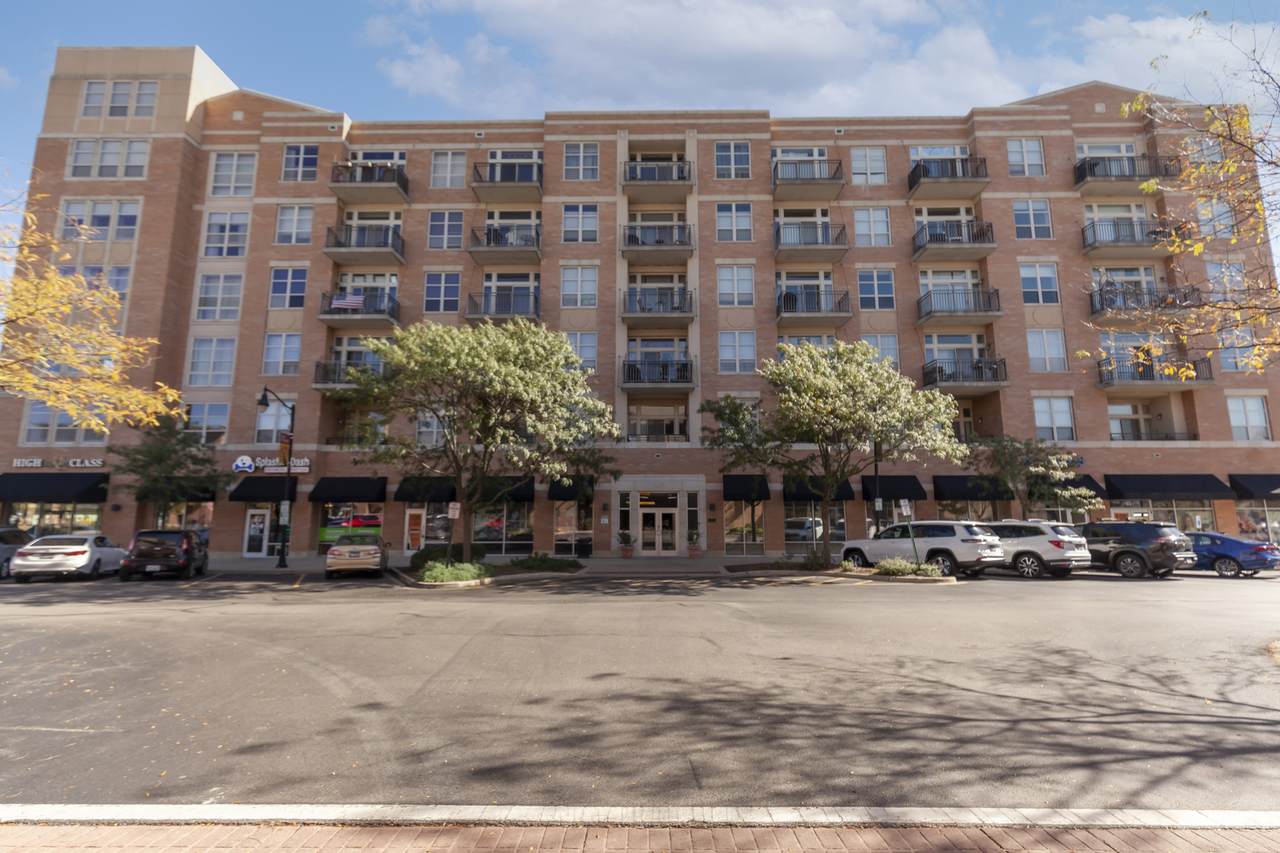 647 Metropolitan Way - Photo 1