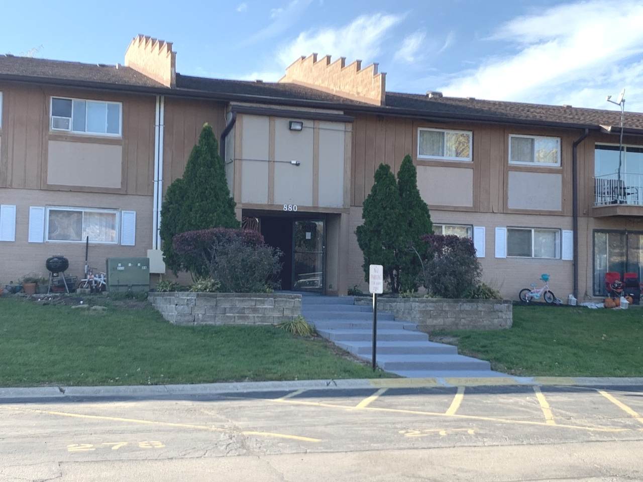 880 Old Willow Road - Photo 1