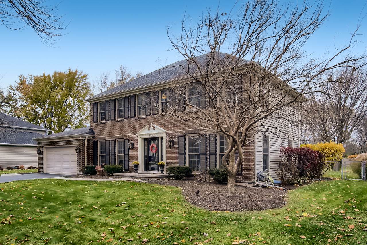 623 Fredericksburg Court - Photo 1