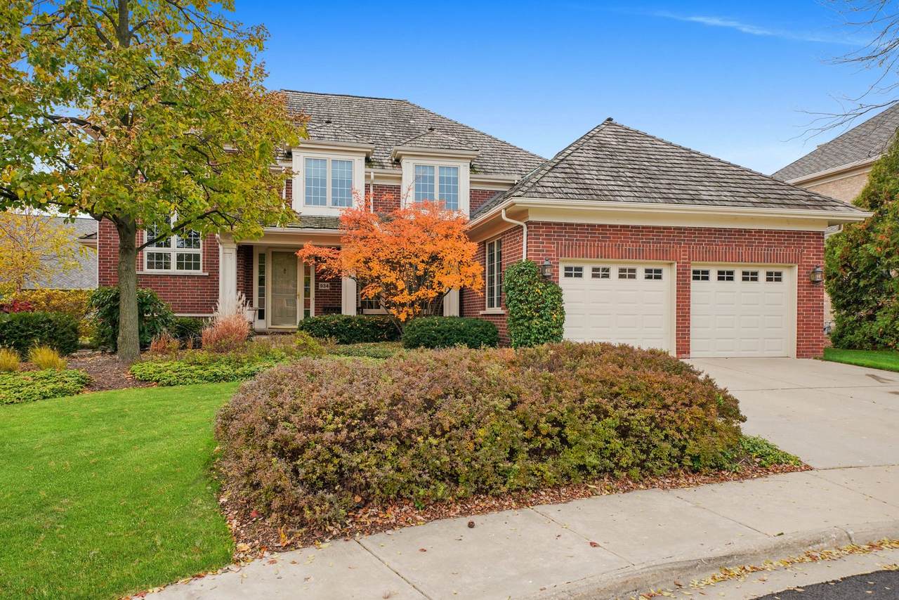 934 Waterford Lane - Photo 1