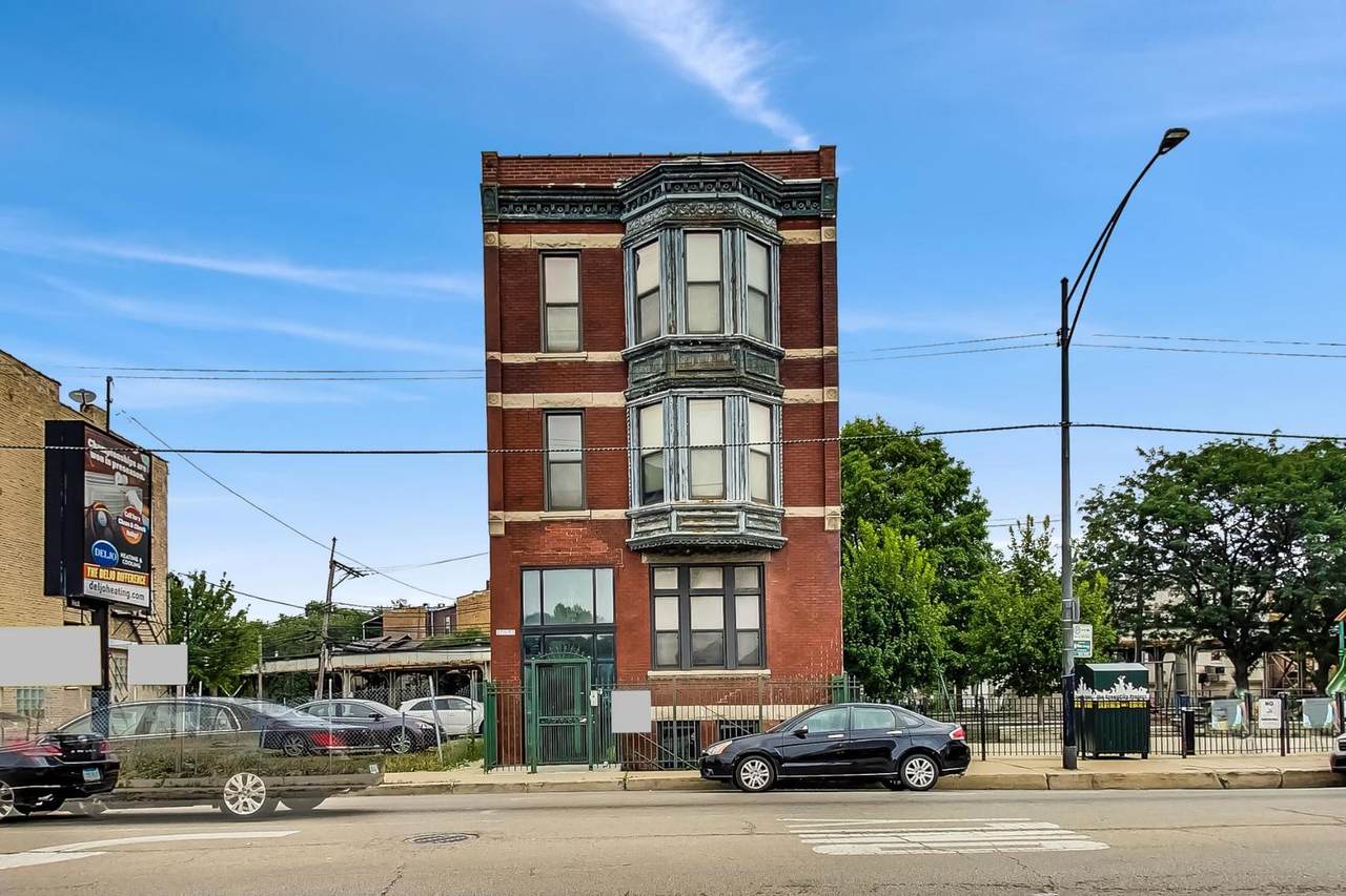 1769 Clybourn Avenue - Photo 1