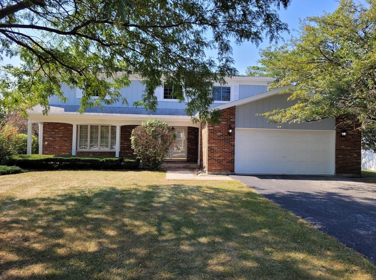 2524 Troy Circle - Photo 1