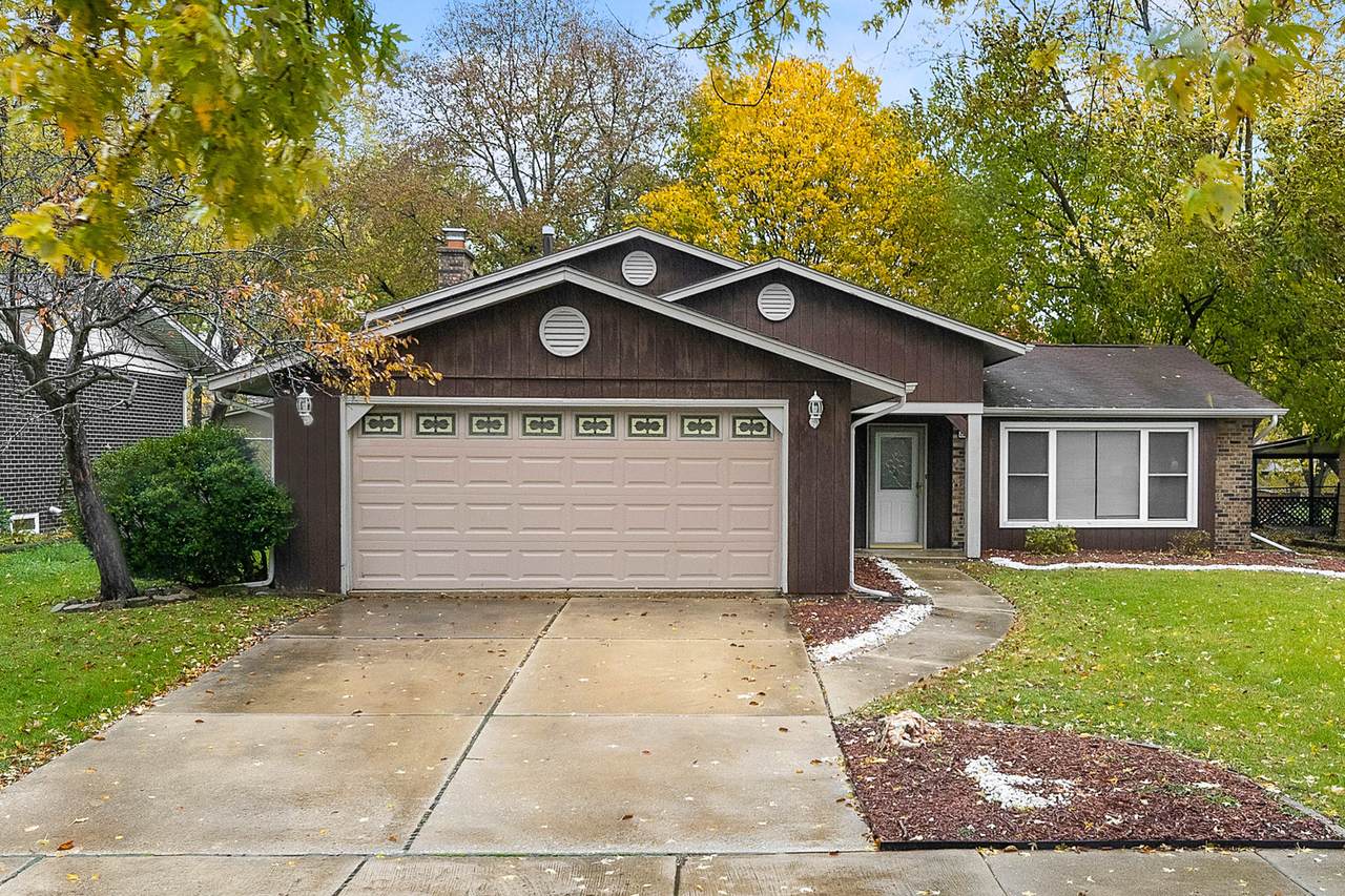 22454 Pleasant Drive - Photo 1