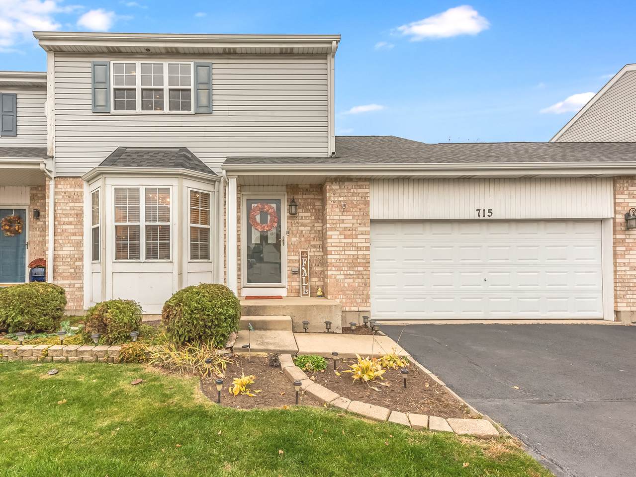 715 Pinetree Court - Photo 1
