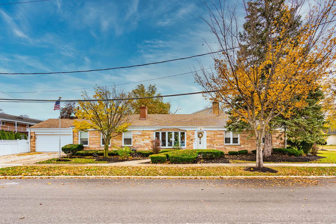 1446 Garden Street - Photo 1