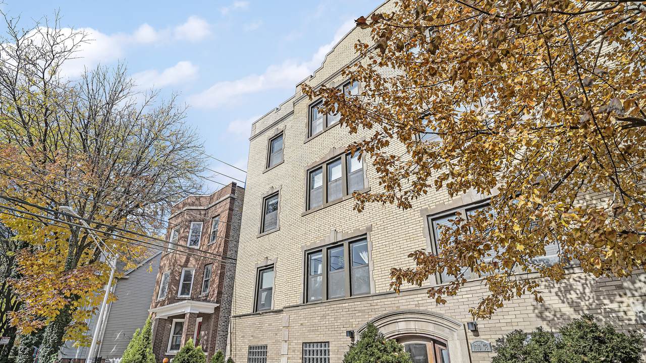 1610 Byron Street - Photo 1