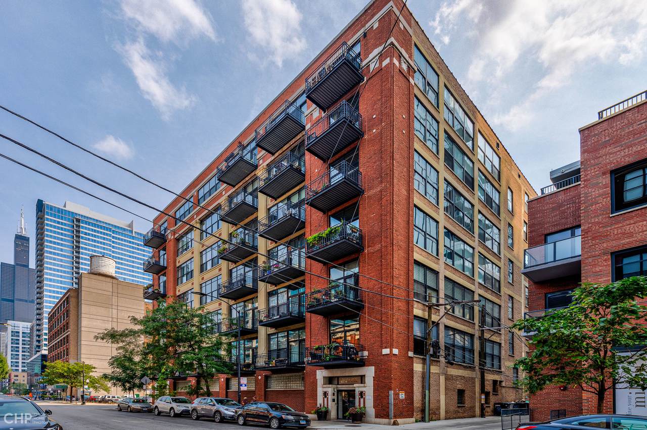 843 Adams Street - Photo 1