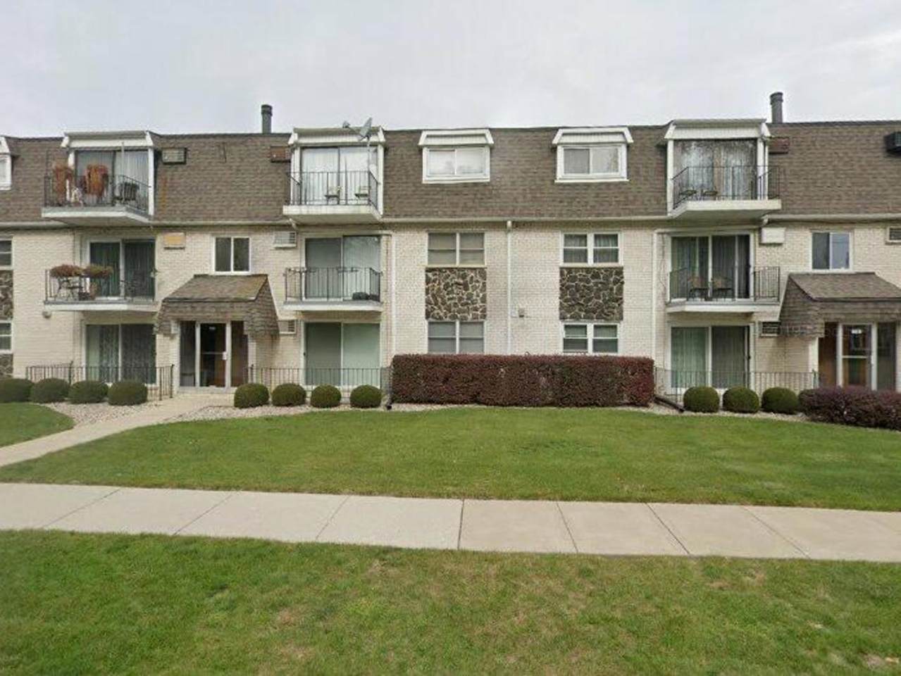 7932 93rd Street - Photo 1