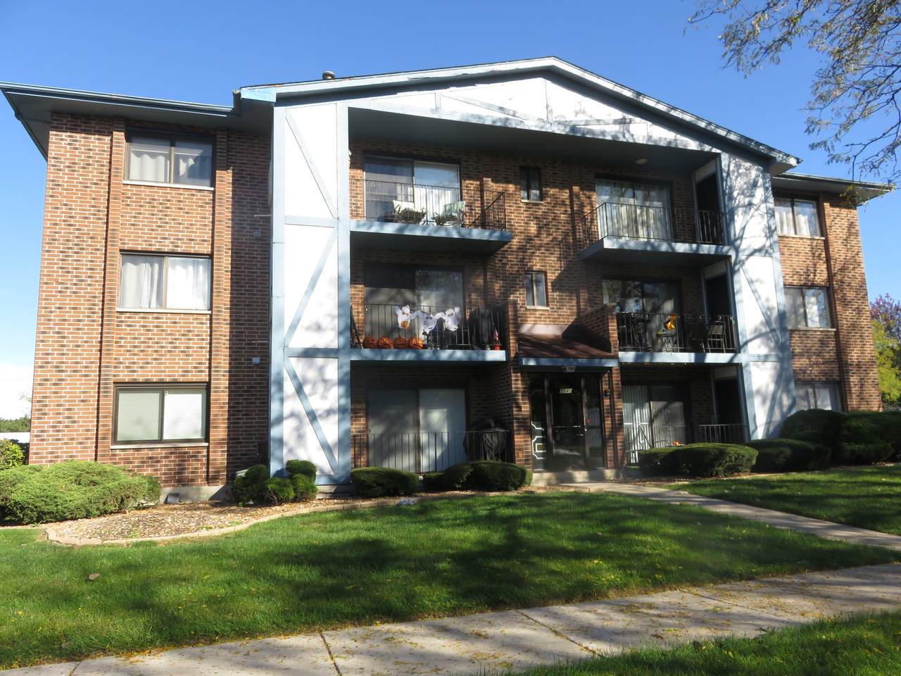7140 166th Street - Photo 1