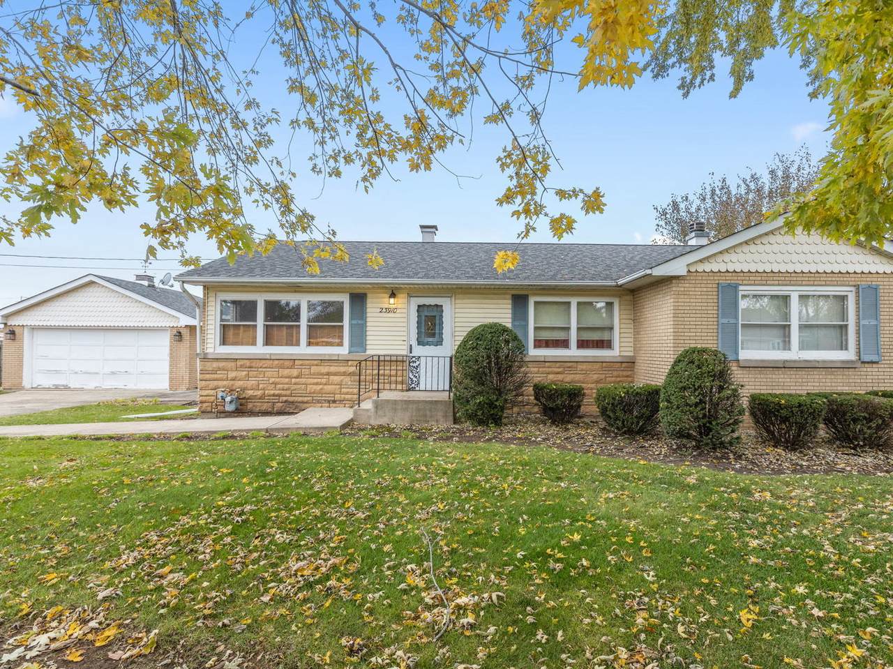 23910 Robert Avenue - Photo 1