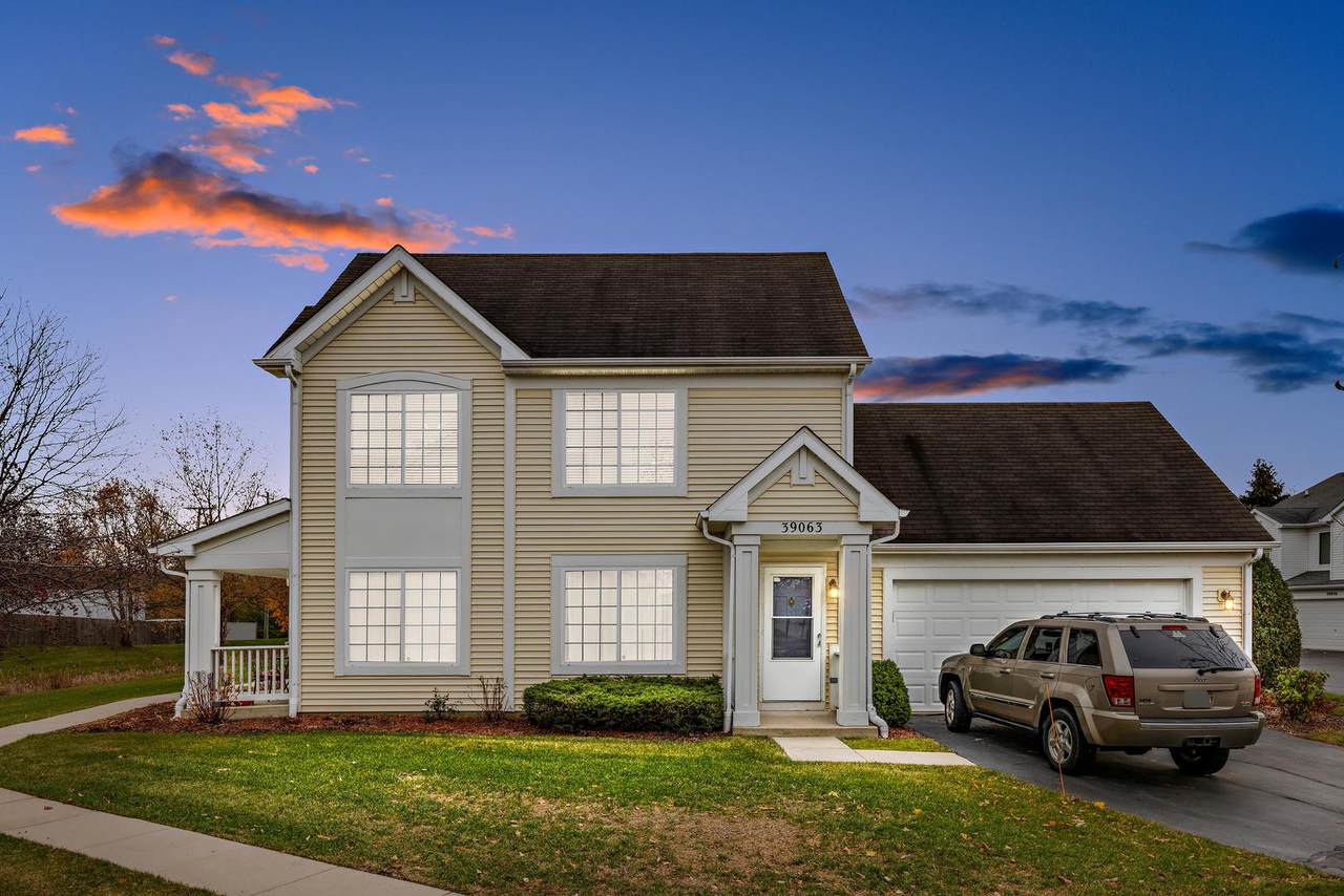 39063 Aberdeen Lane - Photo 1