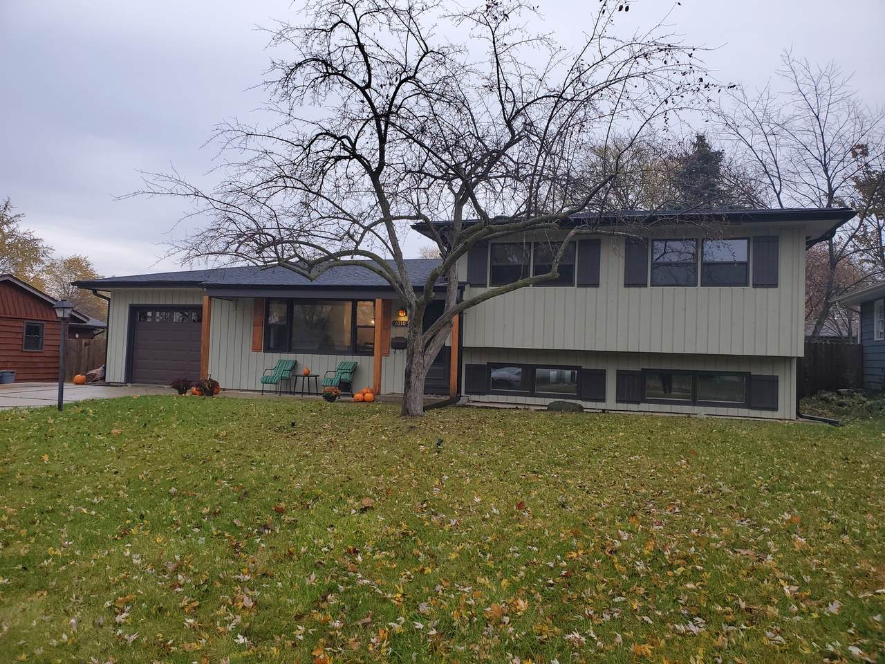 1010 Harmony Drive - Photo 1