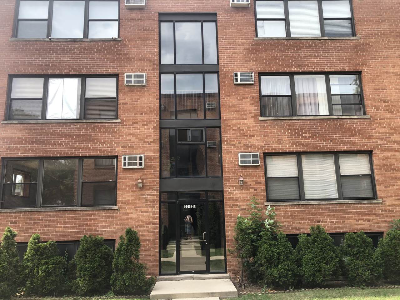 2909 Summerdale Avenue - Photo 1