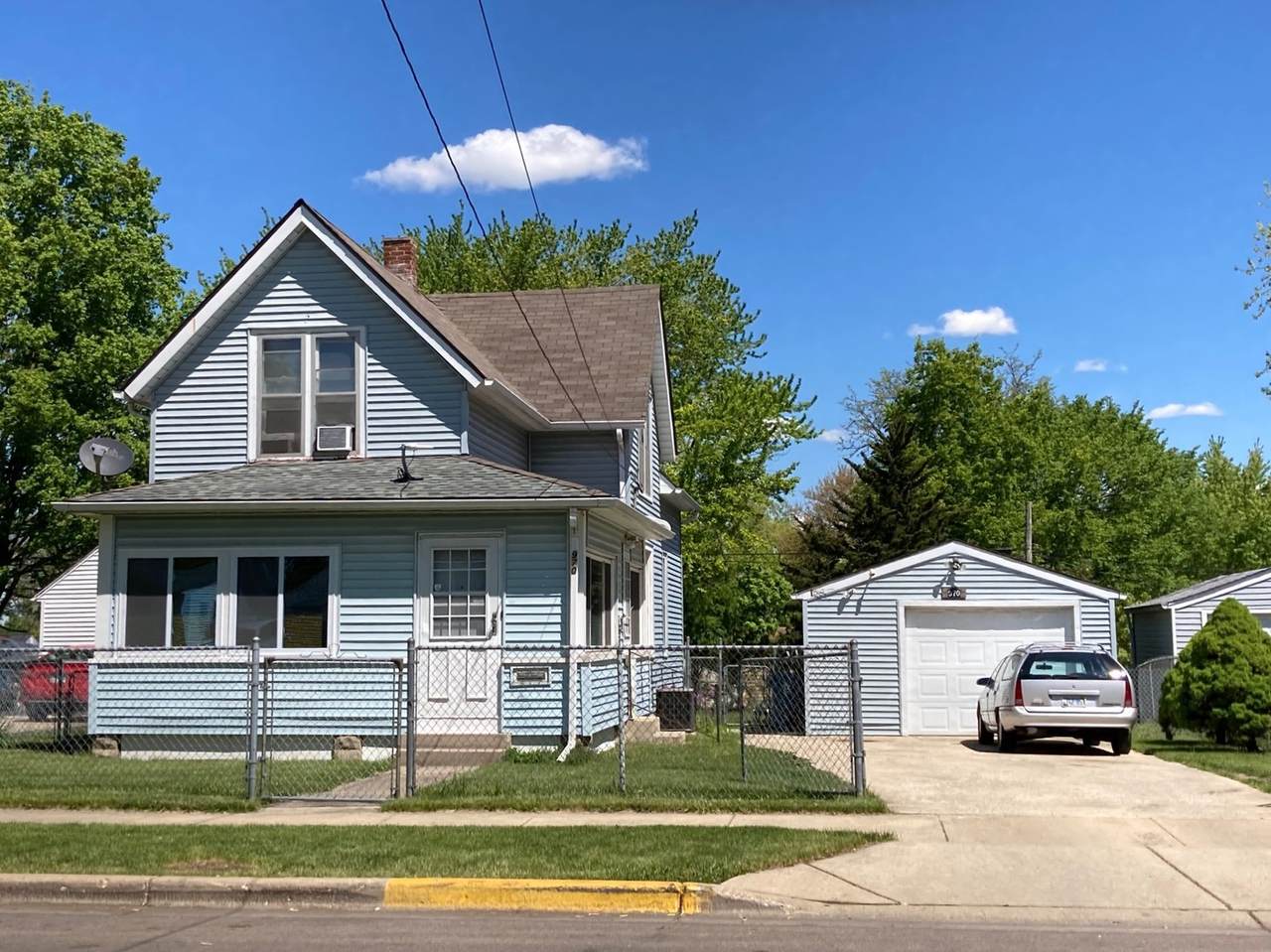 970 Front Street - Photo 1