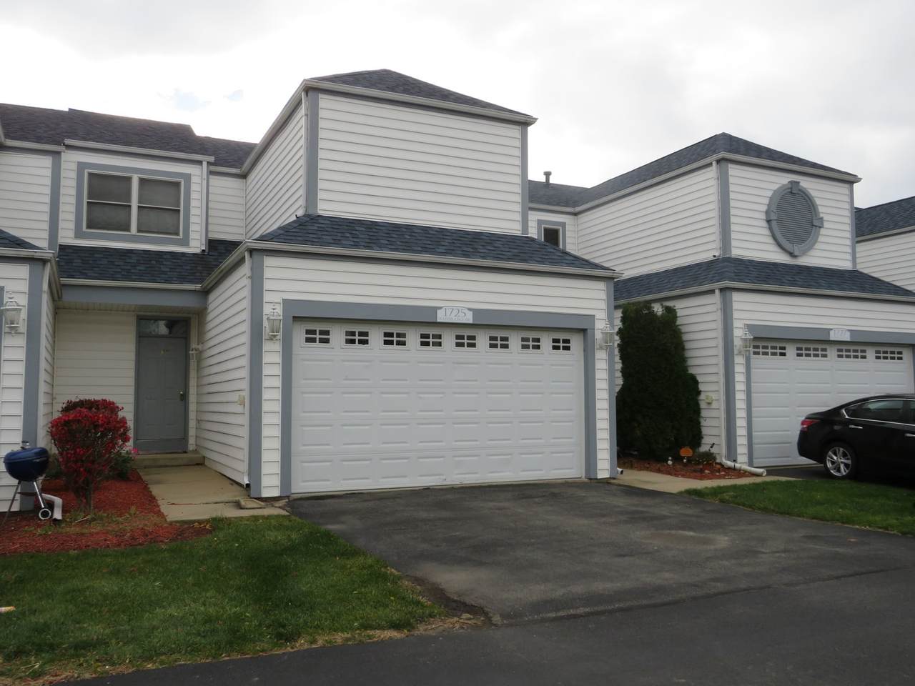 1725 Waters Edge Drive - Photo 1