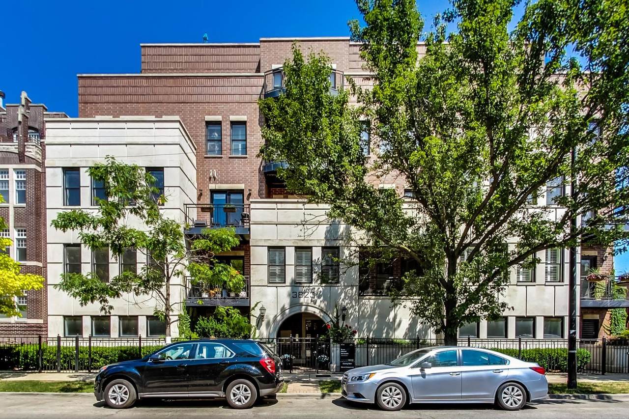 3823 Ashland Avenue - Photo 1