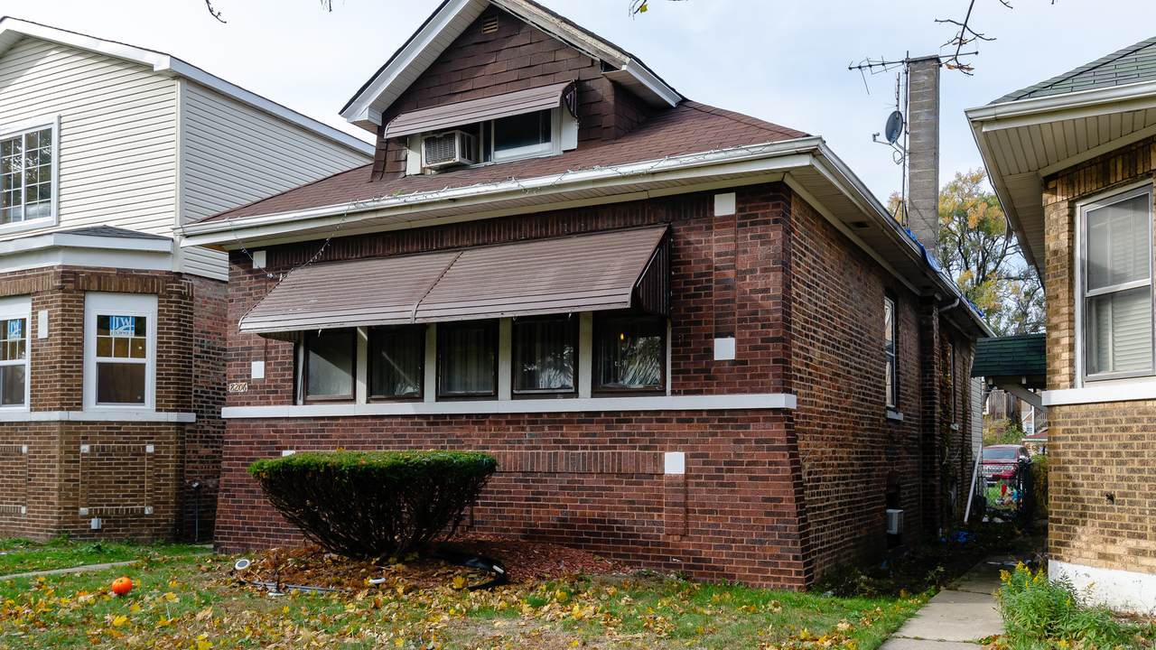 8206 Prairie Avenue - Photo 1
