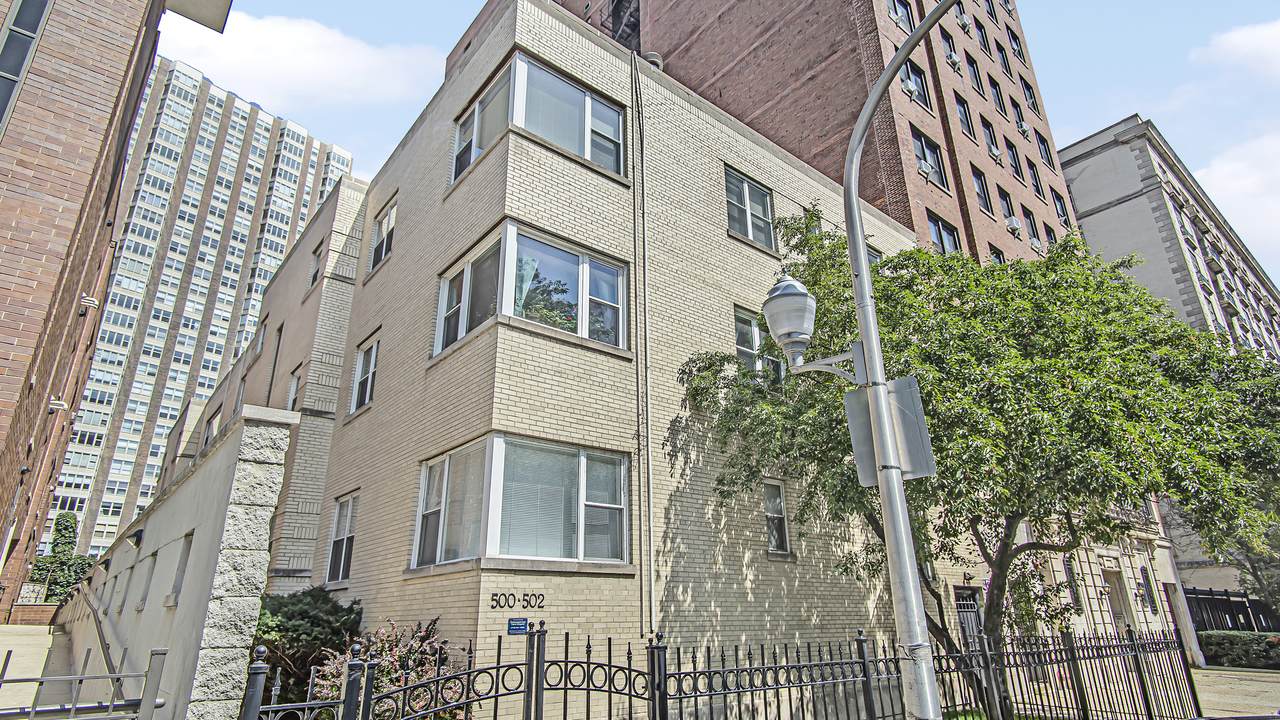 500 Roscoe Street - Photo 1