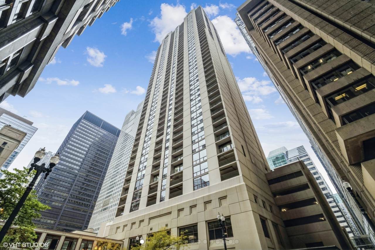 200 Dearborn Street - Photo 1