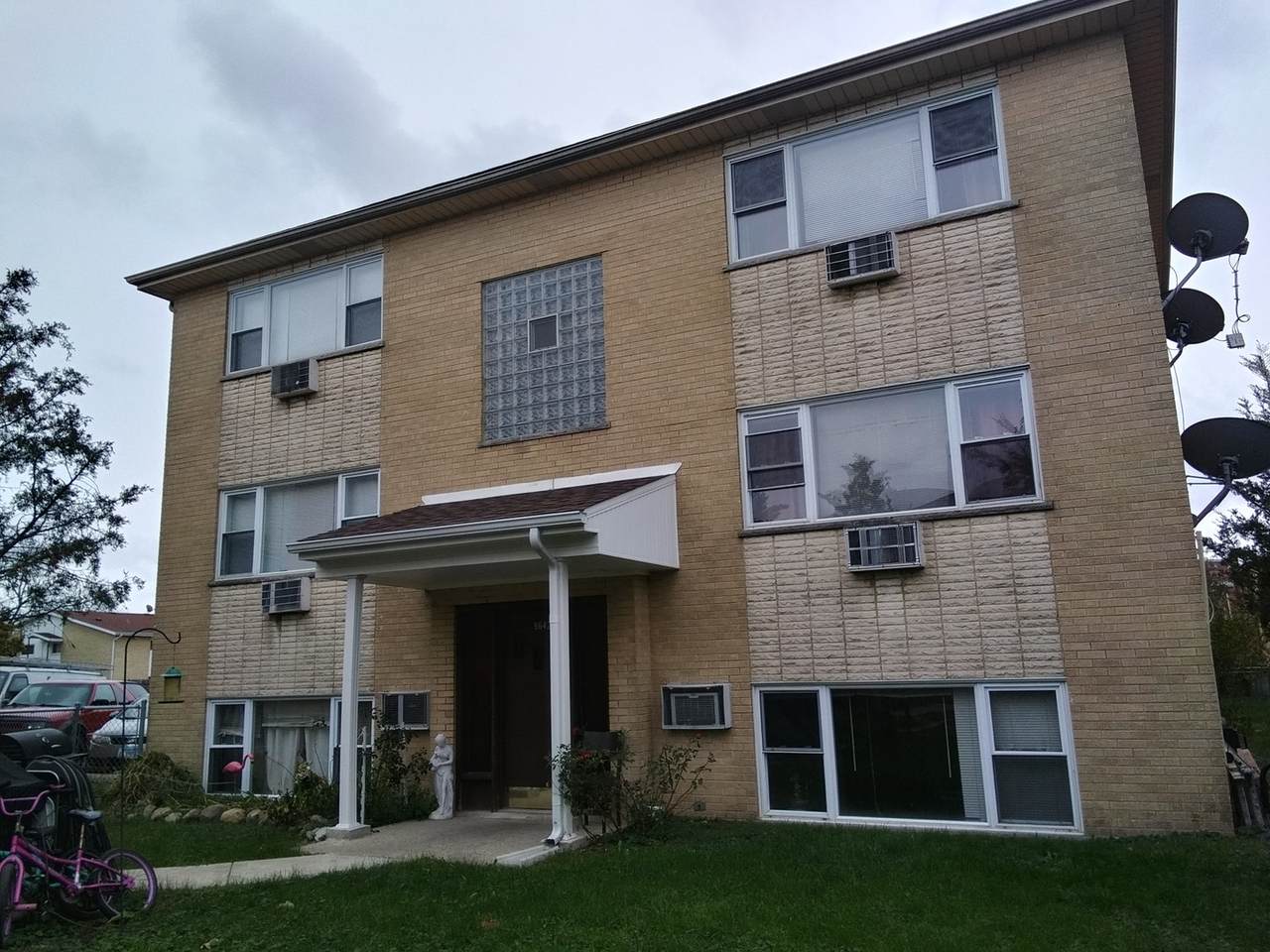 9642 Golf Terrace - Photo 1