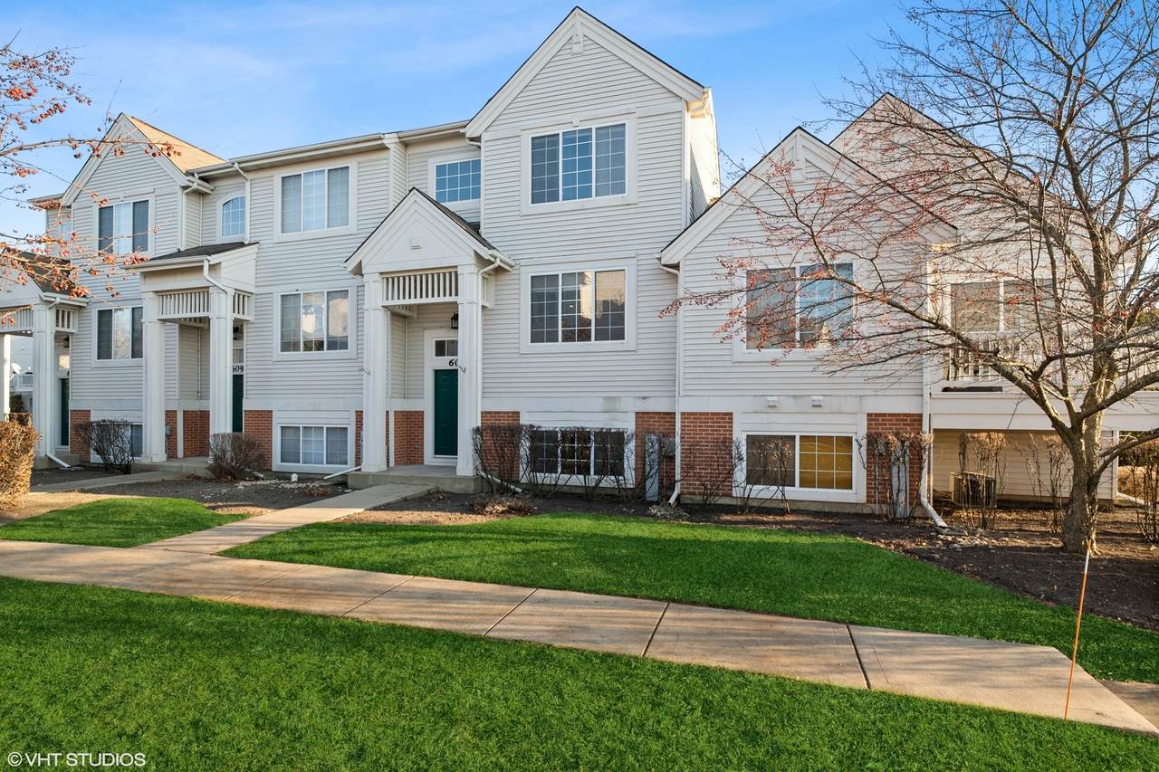 607 Parkside Drive - Photo 1