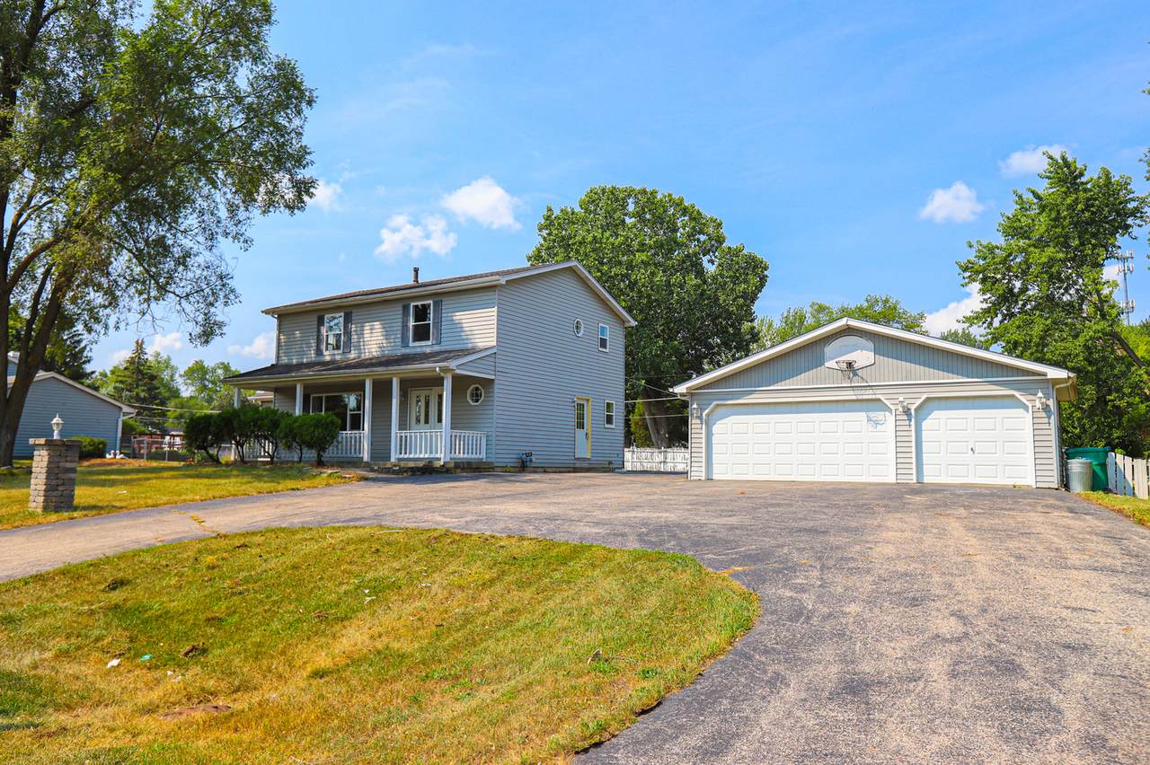 36740 Mary Drive - Photo 1