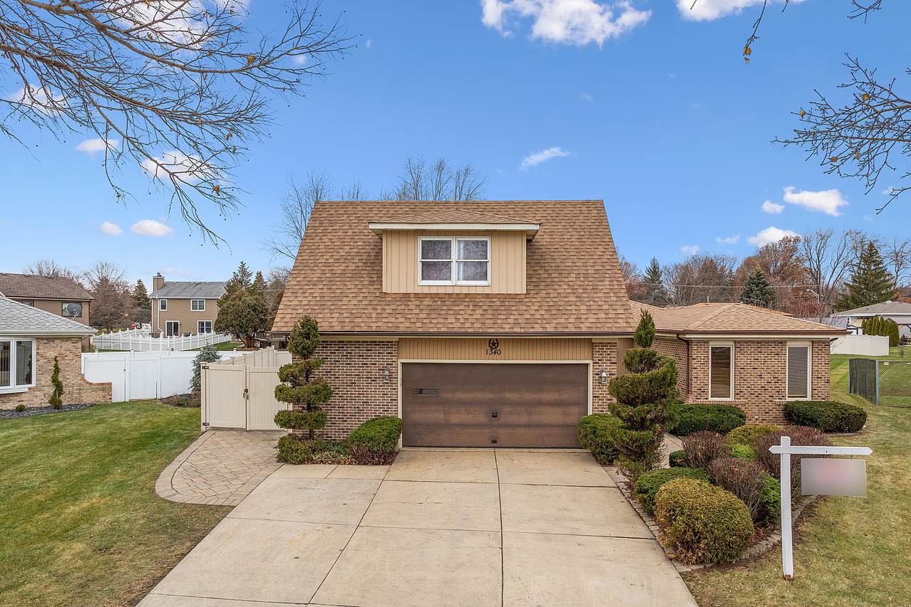 1340 Horseshoe Court - Photo 1