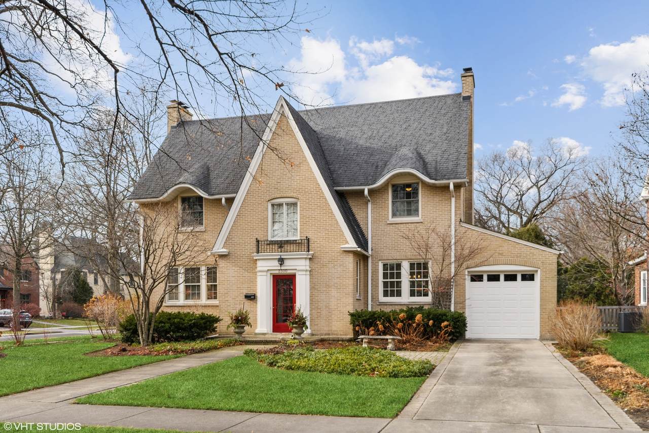 2300 Lincolnwood Drive - Photo 1