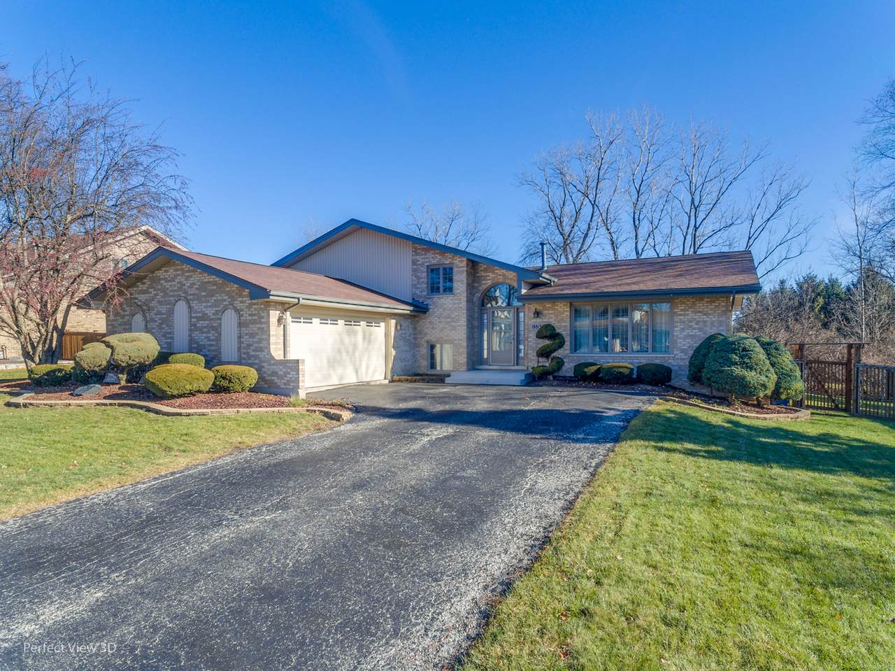 18813 Parkway Lane - Photo 1