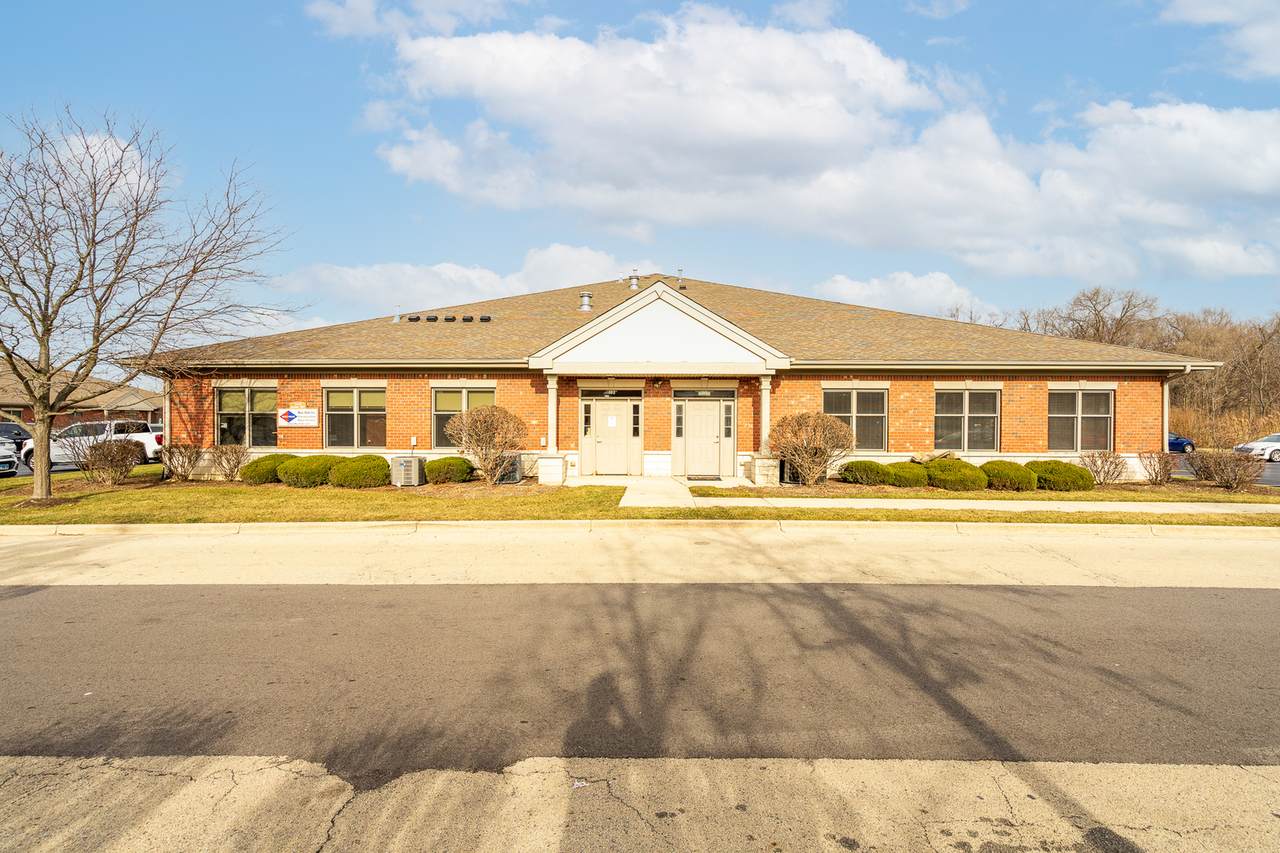 16610 159th Street - Photo 1