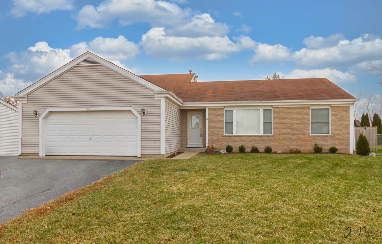811 Buttonwood Court - Photo 1