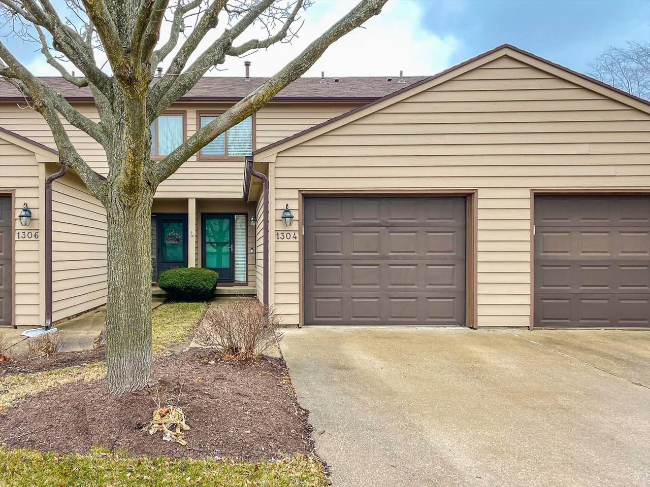 1304 Lancaster Drive - Photo 1