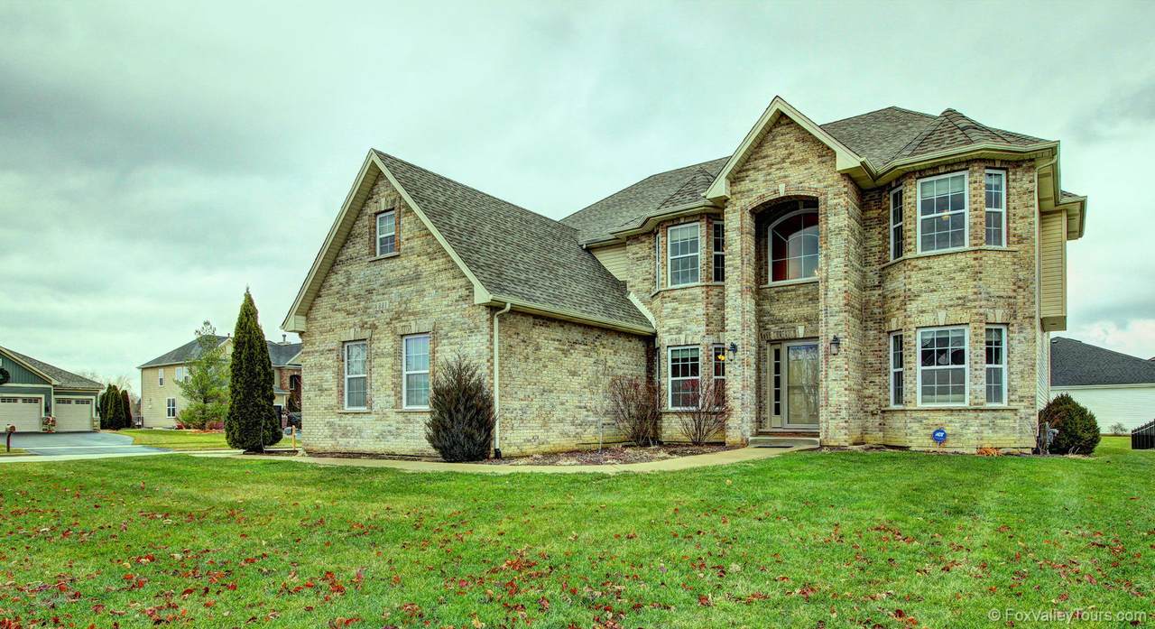 881 Bennett Drive - Photo 1