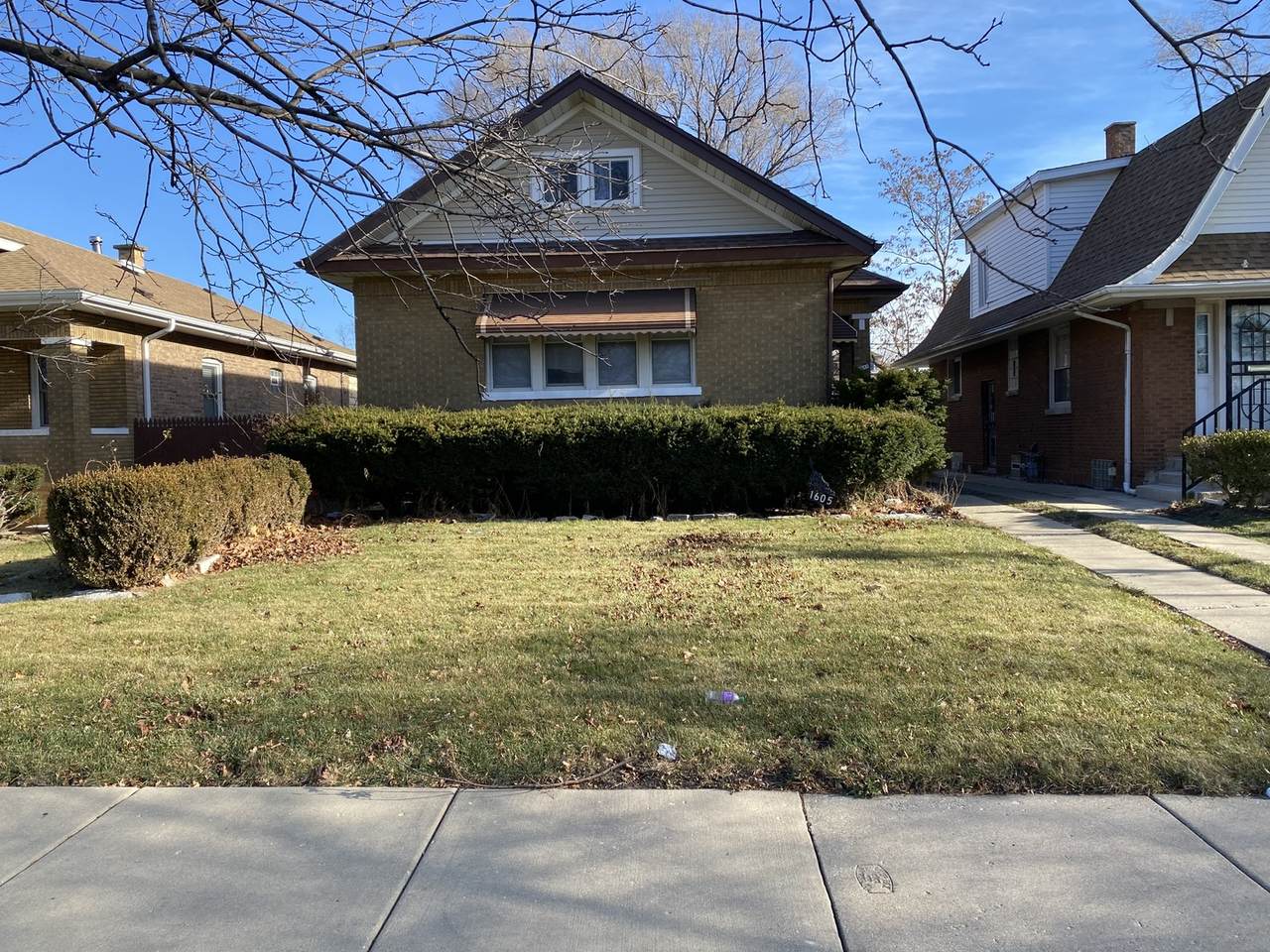 1605 10th Avenue - Photo 1