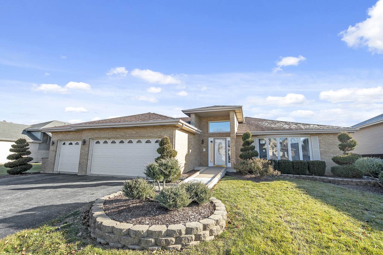 291 Maryview Parkway - Photo 1