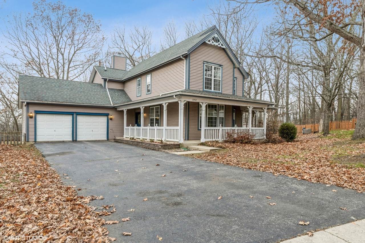 3342 Victoria Lane - Photo 1