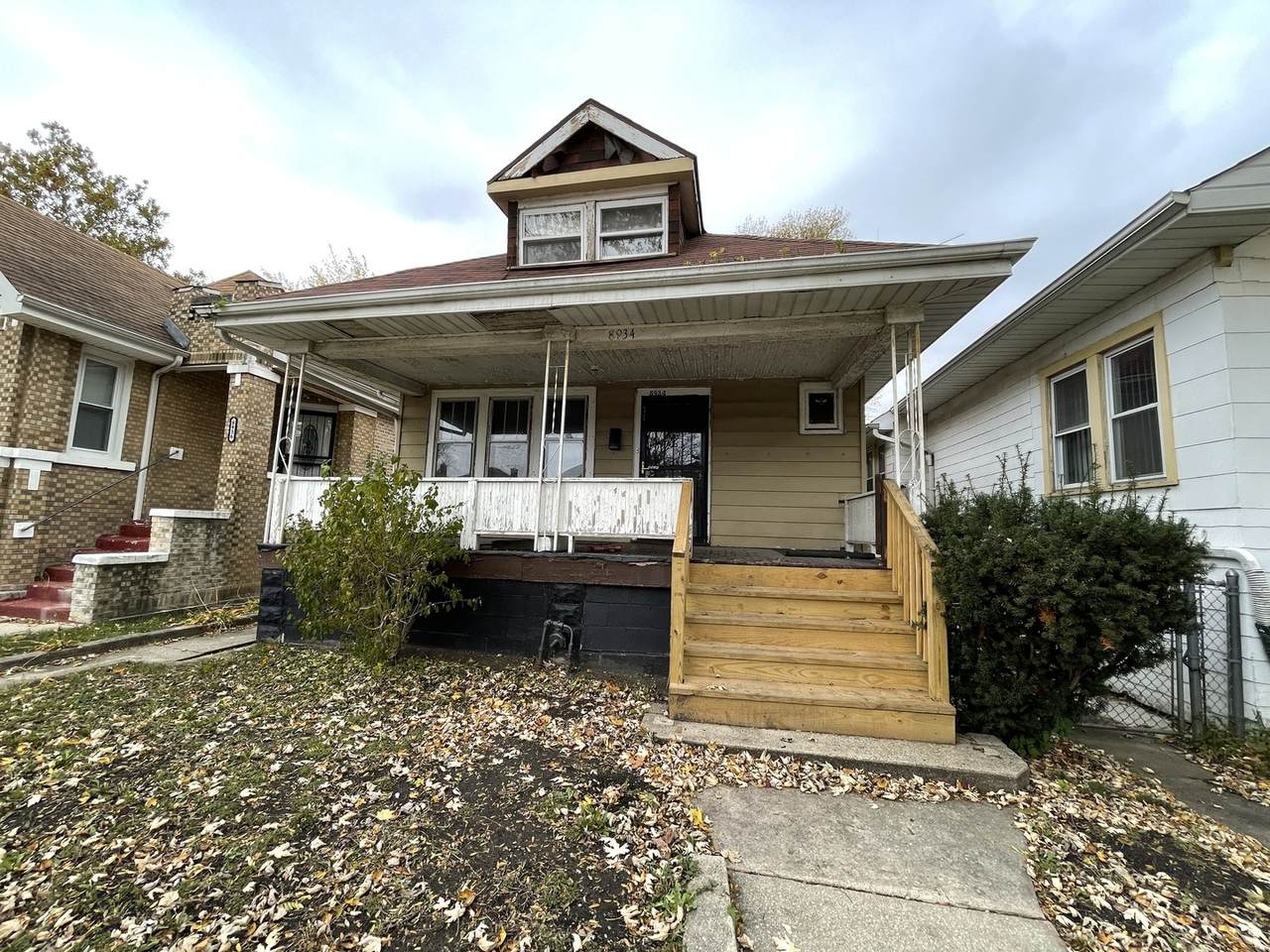 8934 Laflin Street - Photo 1