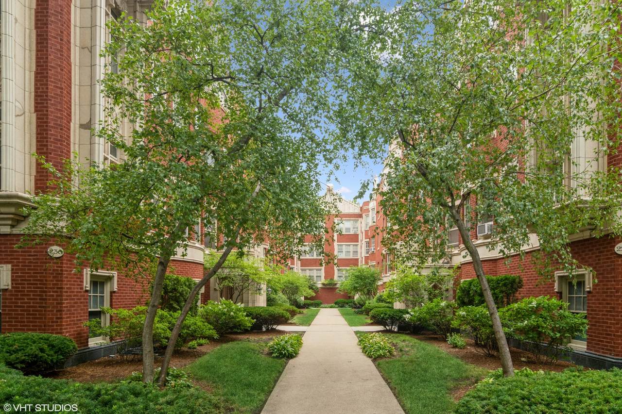 226 Oak Park Avenue - Photo 1