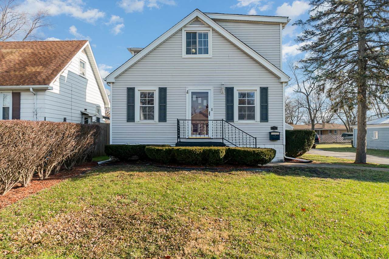 17921 Hickory Street - Photo 1
