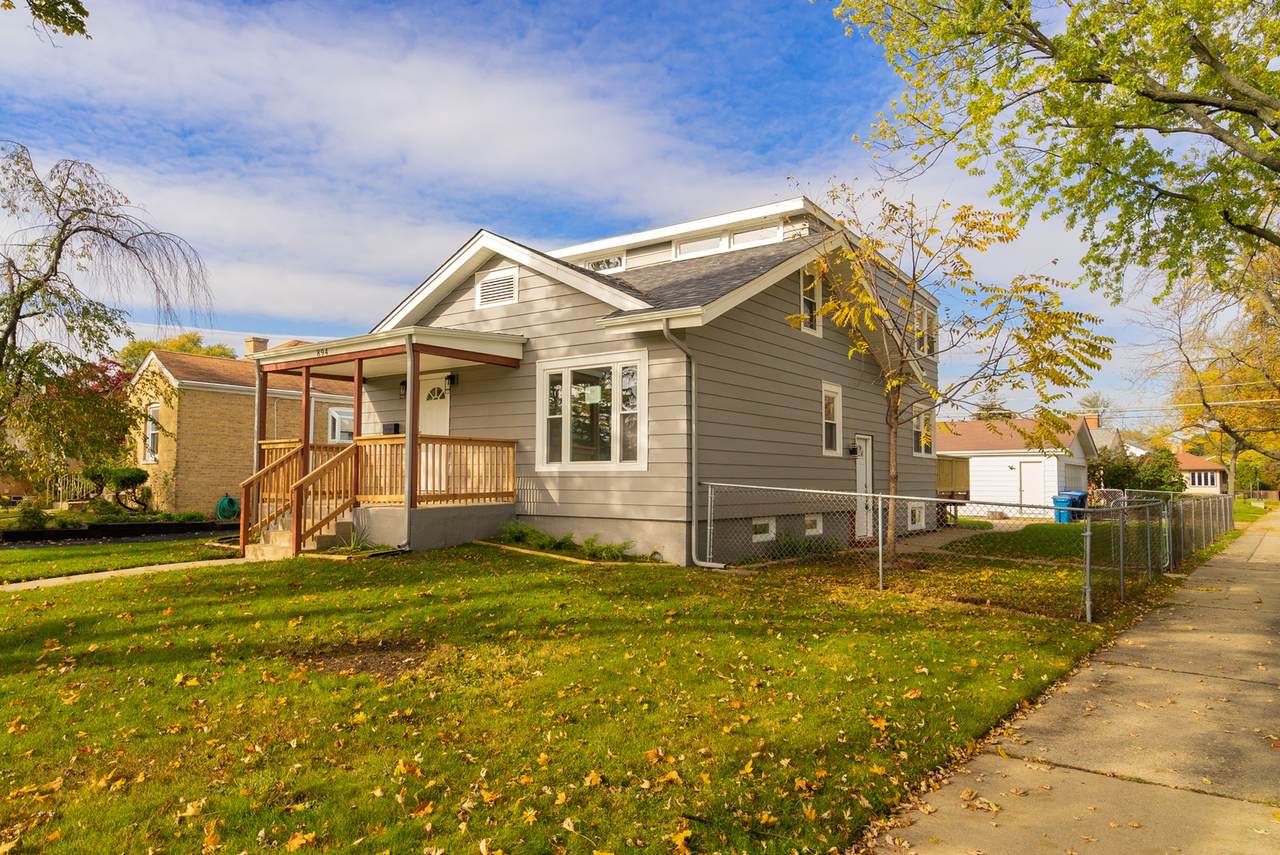 894 Thacker Street - Photo 1