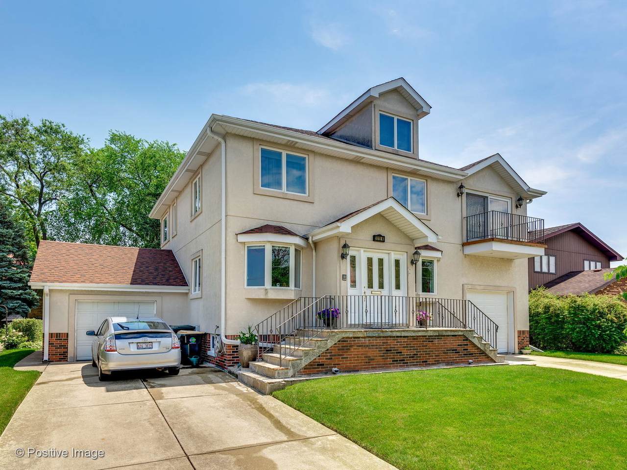 1019 Delphia Avenue - Photo 1