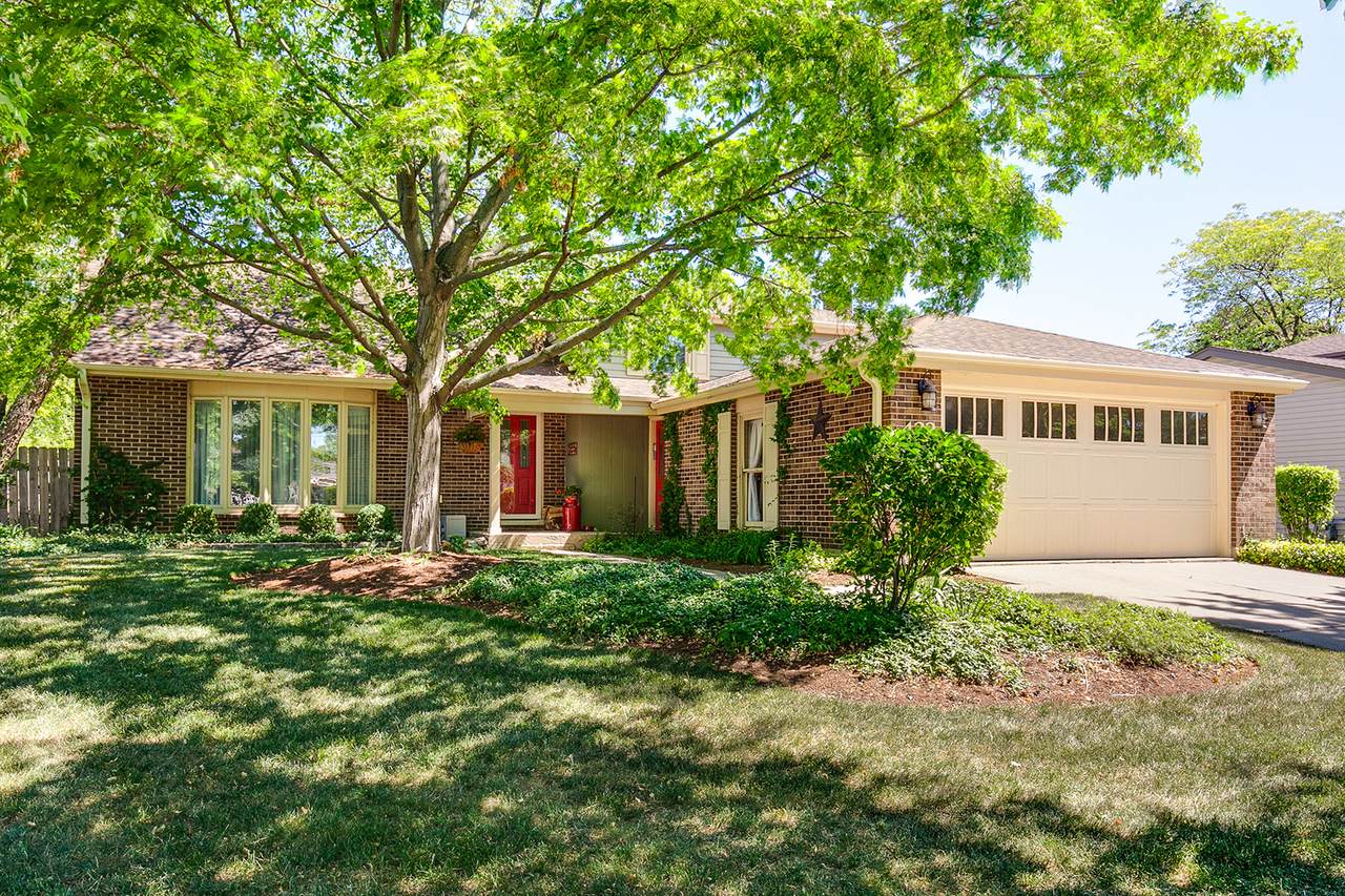 422 Greentree Parkway - Photo 1