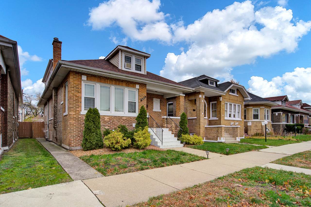 8405 Crandon Avenue - Photo 1