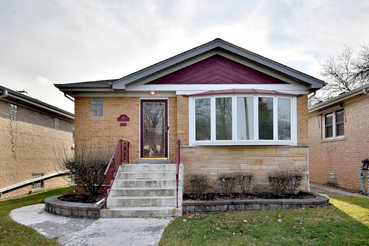 6751 Higgins Avenue - Photo 1