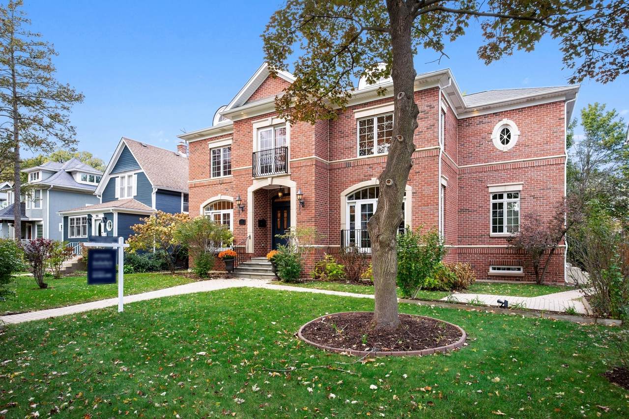1110 Lake Avenue - Photo 1