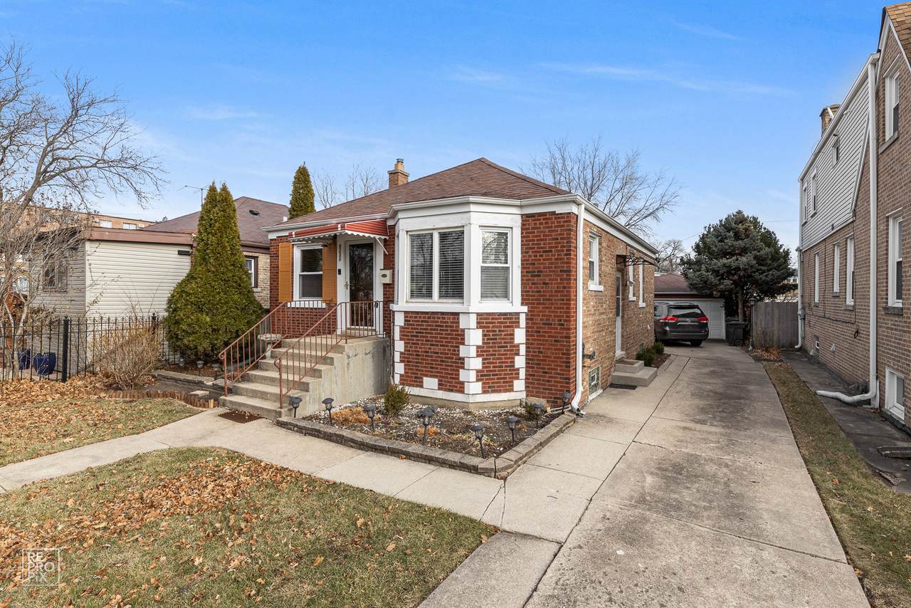 2231 Neva Avenue - Photo 1